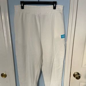 H&M White Sweatshirt